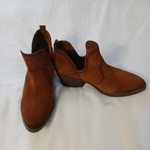 New Sinina Vitalize Ankle Boots